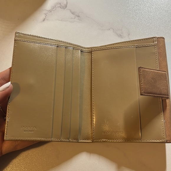SOLD Authentic Prada trifold wallet - Picture 4 of 6